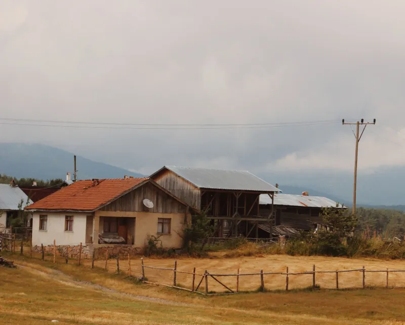 Rural America's Streaming Raw Deal: Why Cord-Cutters Outside the City Pay More and Get Less